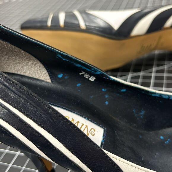 Vintage Jasmin Pumps Blue/White Striped Design 7 1/2B - Picture 7 of 8